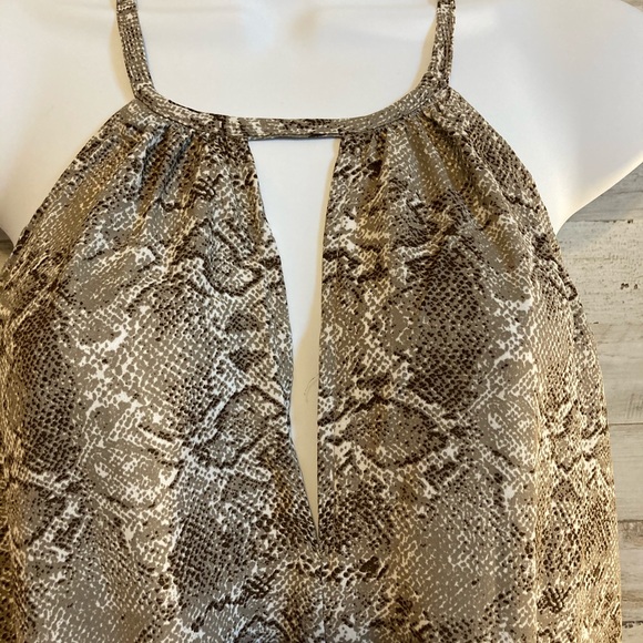 Sz Med Walter Baker  Aiken Top. Python color. NWT - Picture 2 of 7